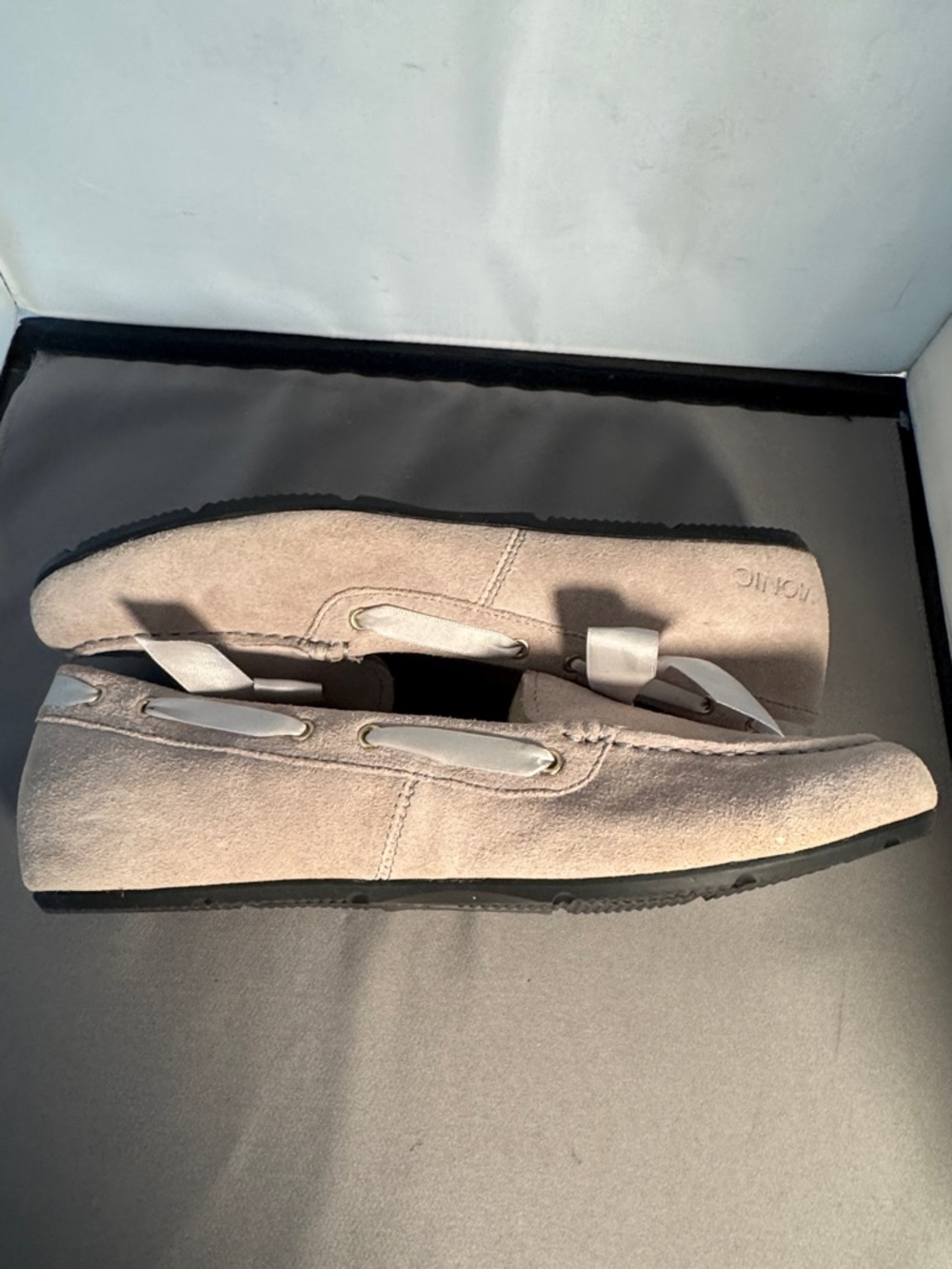 Women's Suede Bow Loafers in Light beige - Picture 4 of 10